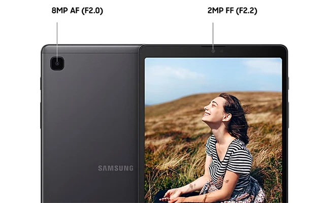 در این عکس دوربین‌های تبلت 8.7 اینچ Samsung مدل galaxy tab a7 lite SM-T225 نمایش داده شده است.